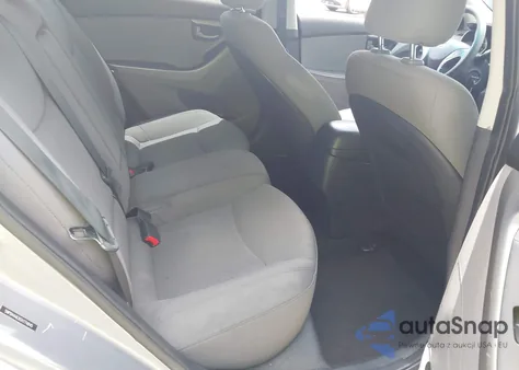 2016 Hyundai Elantra Se z USA, uszkodzony, nr VIN 5NPDH4AE8GH774845